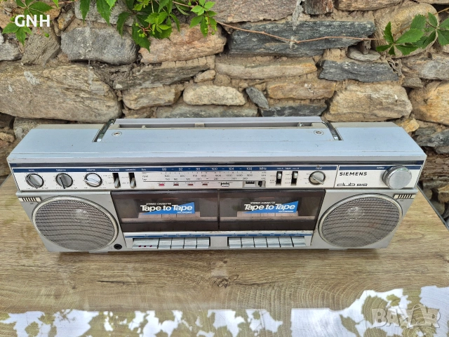 Радиокасетофон Siemens RM818, снимка 2 - Радиокасетофони, транзистори - 55190882