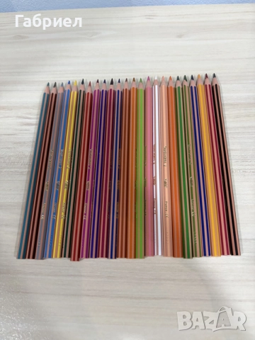 Цветни моливи BIC Kids Evolution
Stripes 24 цвята - като нови