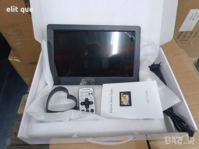 Дигитална фото рамка – 10 инча LCD екран 1024 x 600 px часовник аларма и календар