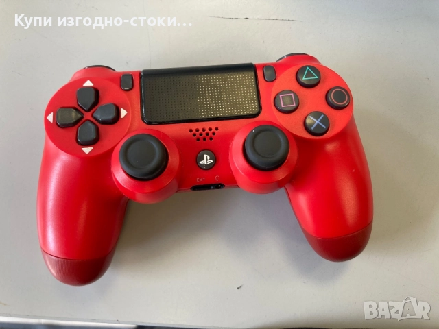 Червен джойстик за PS4
