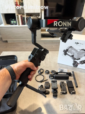 DJI RS 4 Combo в гаранция + подарък, снимка 4 - Чанти, стативи, аксесоари - 54610990