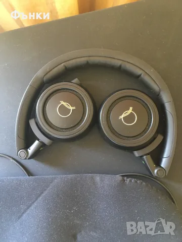 AKG Y50 СГЪВАЕМ МОДЕЛ С МИКРОФОН , снимка 2 - Слушалки и портативни колонки - 55382764