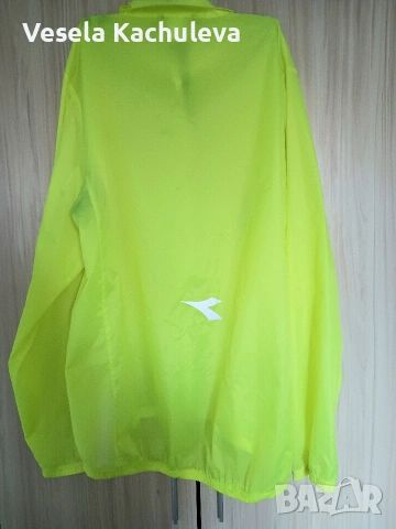 Продавам мъжка ветровка DIADORA XL, снимка 5 - Якета - 54508802