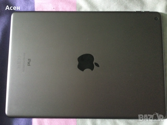 Продавам IPad 8 (gen.) 128 GB, за части айпад 8, снимка 2 - Таблети - 55261344