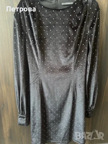 Рокля guess велурена, снимка 4 - Рокли - 45666362