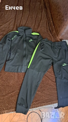Детски анцунг NIKE, снимка 2 - Детски комплекти - 54836555