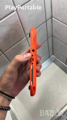 Modded Ps vita 2000 Neon Orange 128GB/256GB Complete in Box , снимка 7 - PlayStation конзоли - 54801115
