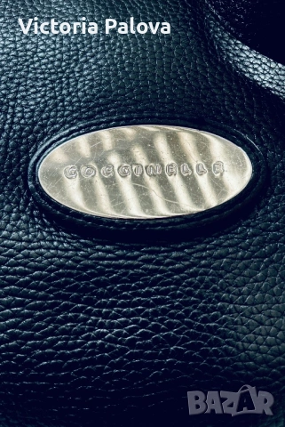 Оригинална кожена чанта Coccinelle - естествена кожа, тип Hobo (Черна), снимка 4 - Чанти - 54009431