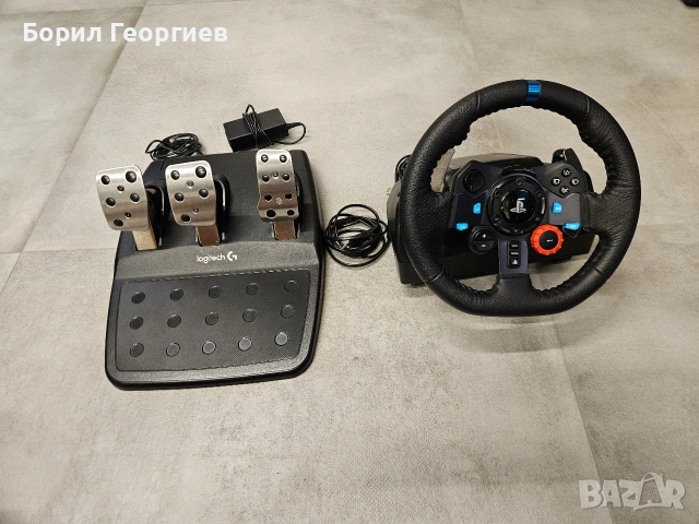 Logitech G29 (3a PC/PS5/PS4/ PS3) - Безупречно състояние