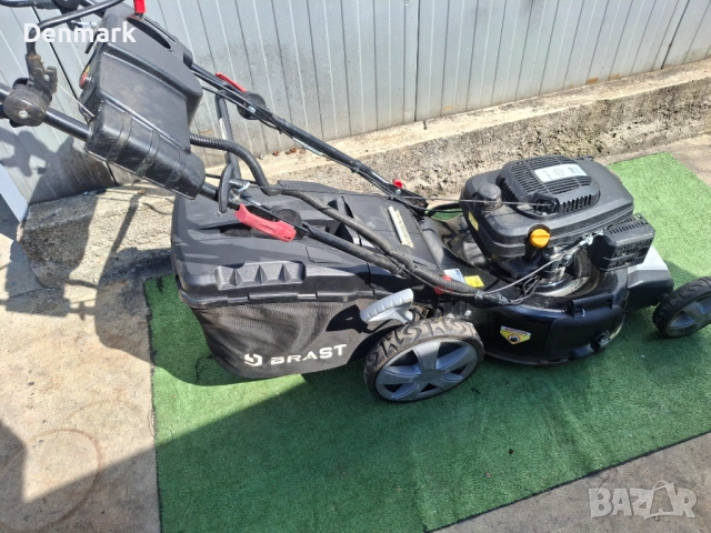 Самоходна косачка BRAST 