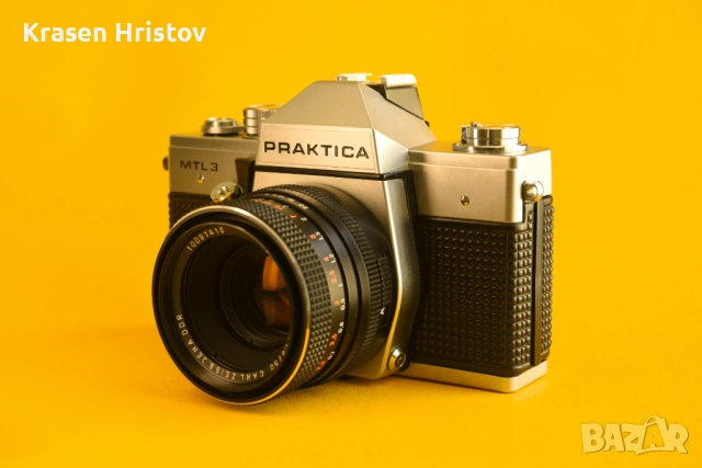 Praktica MTL3 + Carl Zeiss Jena MC Pancolar 50mm f/1.8 (M42)