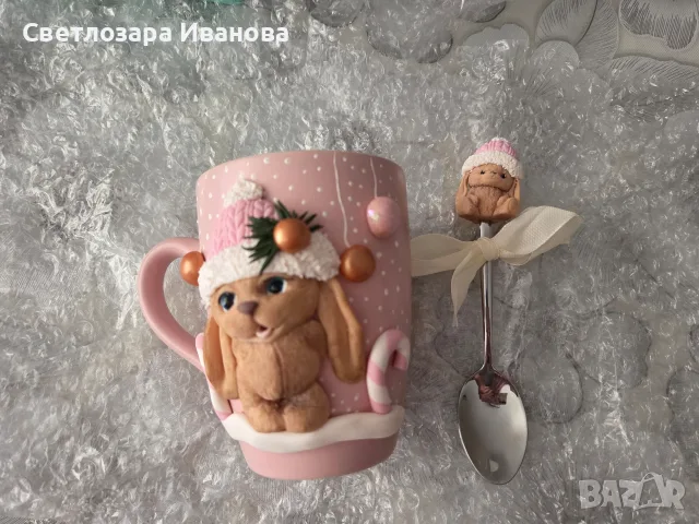 Ръчно декориран комплект: Чаша и лъжичка с полимерна глина "Зимно зайче"