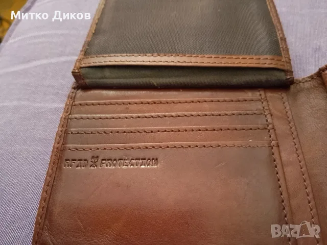 Bugatti и Pierre Cardin два портфейла естествена кожа 120x95mm Rfid protection и двата отлични, снимка 5 - Портфейли, портмонета - 55422469