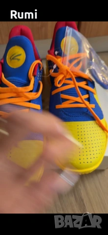 Оригинални нови маратонки Under Armour Curry 4 Low Flotro ! 44 н, снимка 8 - Маратонки - 54624809