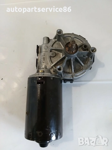 Мотор за предни чистачки за Mercedes E Class W210 (2001) 0390241420, снимка 3 - Части - 55176423