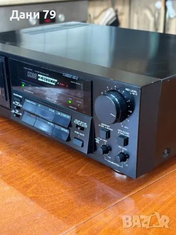 Продавам касетен дек Aiwa AD-F880 , снимка 2 - Декове - 55349532