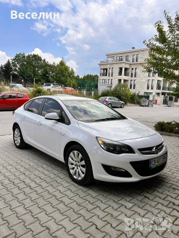 Opel Astra 1.6 CDTI Гаранция + сервизна книжка, снимка 5 - Автомобили и джипове - 55283170