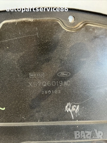 Капак на крайна част за Ford Transit Mk6 2.0 TDDI (2000-2006) XS7Q-6019-AC, снимка 2 - Части - 55119379