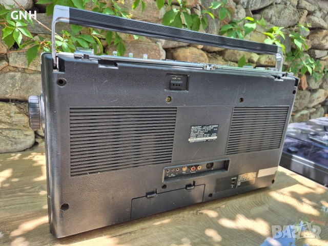 Радиокасетофон Sharp GF-8585H, снимка 6 - Радиокасетофони, транзистори - 55187226