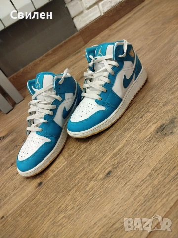 Nike Air Jordan 1 Mid Aquatone GS 37.5, снимка 5 - Детски маратонки - 55286526