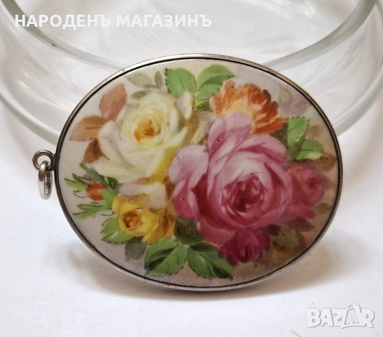 1938 г. MEISSEN - Немски порцелан Дамски медальон със сребърен обков сребро бижу жена украшение , снимка 4 - Други ценни предмети - 54781681