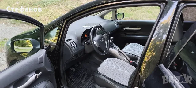 Toyota Auris Keyless , снимка 11 - Автомобили и джипове - 55483552