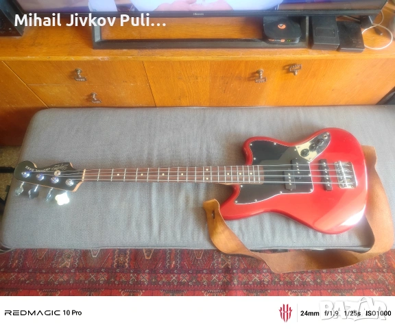 Продавам Скуайър Фендър джаз бас спешъл