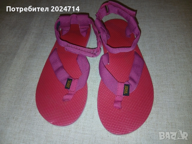 Дамски сандали Teva номер 40, снимка 2 - Сандали - 54948464