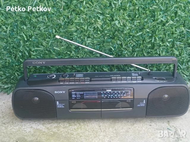 Продавам Касетофон ( SONY CFS- W303L )