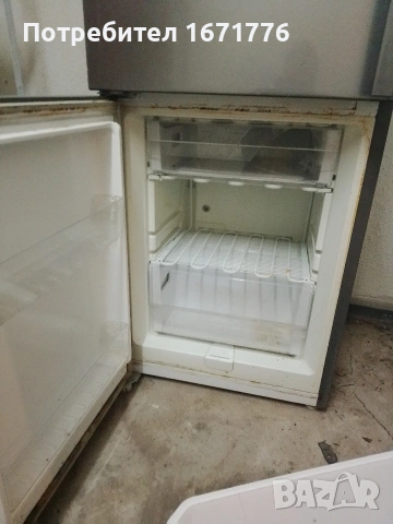 Хладилник с фризер SAMSUNG 180см