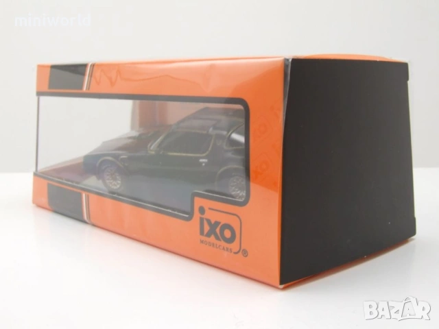 Pontiac Firebird Trans Am 1977 - мащаб 1:43 на IXO моделът е нов в PVC дисплей-кейс, снимка 9 - Колекции - 54504010