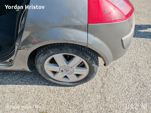 Рено Меган 1.9 DCI 2004, снимка 12 - Автомобили и джипове - 55424193