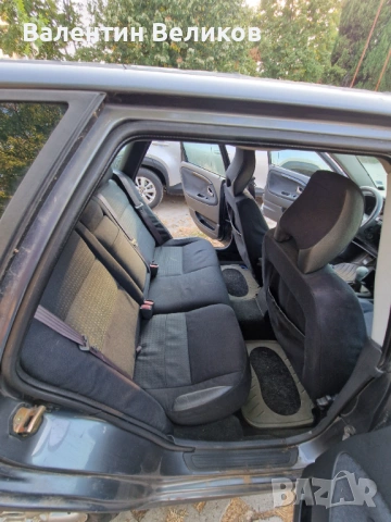 Volvo V40 1.9 D, снимка 11 - Автомобили и джипове - 54551433