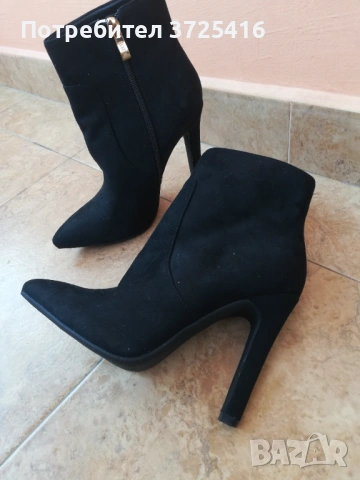 Елегантни нови черни велурени боти, номер 36, снимка 3 - Дамски ботуши - 54189819