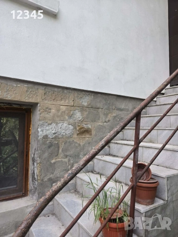 Къща в широкия център на Габрово, снимка 2 - Къщи - 55270393