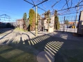 🏡 Масивна двуетажна къща с голям двор, гараж и потенциал за лятна къща, снимка 3