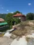 Продава се просторна къща с 2 сгради, гараж и двор, снимка 8