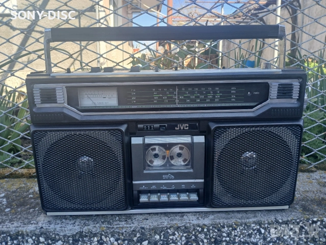 Продавам Касетофон ( JVC RC- 636L JAPAN ) 