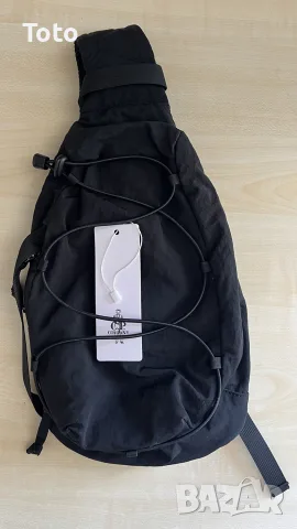 Оригинална чанта през рамо C.P. Company Nylon B Sling Bag, снимка 4 - Чанти - 55617785