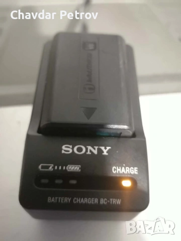 Фотоапарат Sony A6100, снимка 5 - Фотоапарати - 55157390