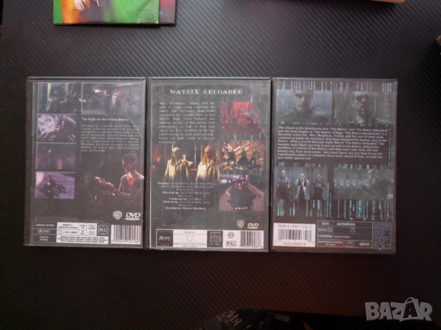 Матрицата 1-3 DVD филм Емблематичен Киану Рийвс екшън агент Смит избраният куршуми страхотен трилър, снимка 3 - Екшън - 54515404