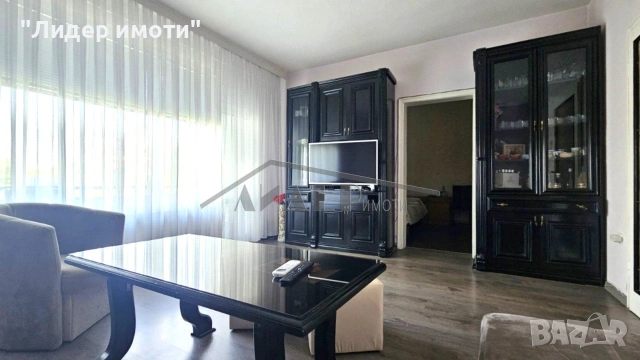 2-стаен панел - 65 кв.м. до Панаира, снимка 6 - Апартаменти - 55202341