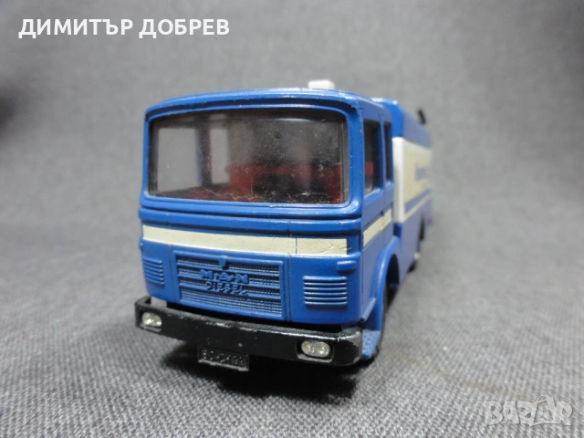 СТАРА РЕТРО МЕТАЛНА КОЛИЧКА SIKU V331 MAN КАМИОН ЦИСТЕРНА ARAL, снимка 9 - Колекции - 54632532