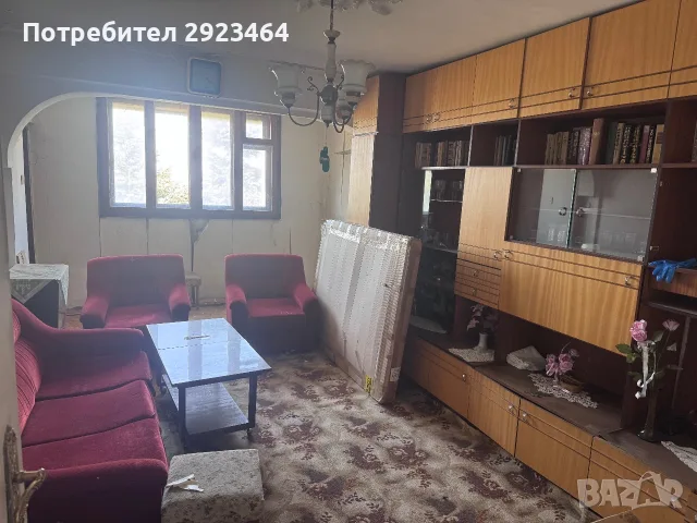 Двустаен апартамент за основен ремонт