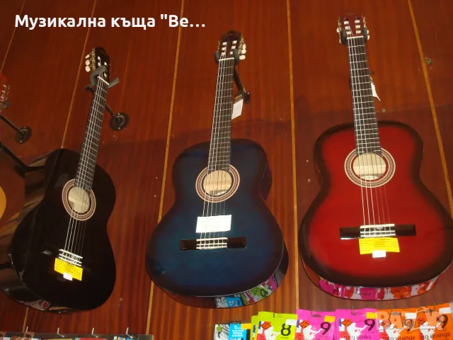 Класически китари Valencia, размер 4/4, снимка 4 - Китари - 27576931