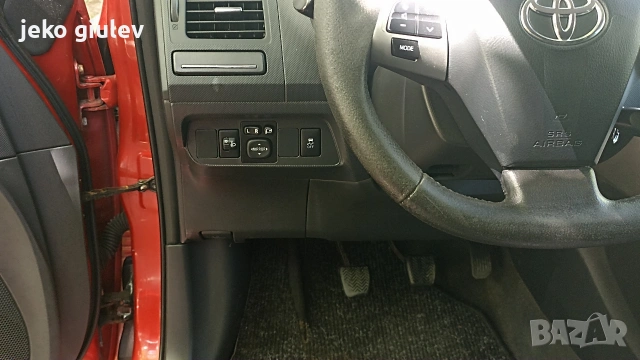 Продава се toyota auris 1.6, снимка 12 - Автомобили и джипове - 54331188