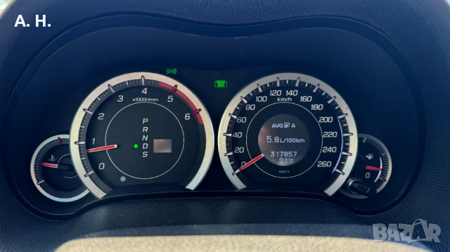 Honda Accord Tourer 2. 2 i-DTEC | FACELIFT Lifestyle | Автоматик , снимка 14 - Автомобили и джипове - 54900951