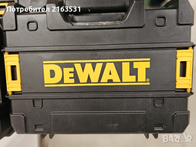 Dewalt акумулаторен гайковерт DCF922 с 2 ач батерии, снимка 2 - Други инструменти - 54617156