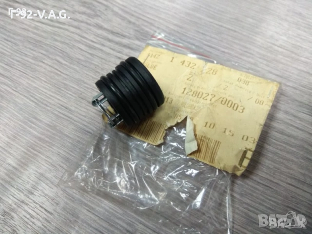 11421432228 **NEU**BMW**Клапан за маслото**BMW** 04.1992......, снимка 3 - Части - 55233524