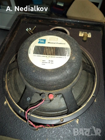 JBL K120 guitar lodspeaker